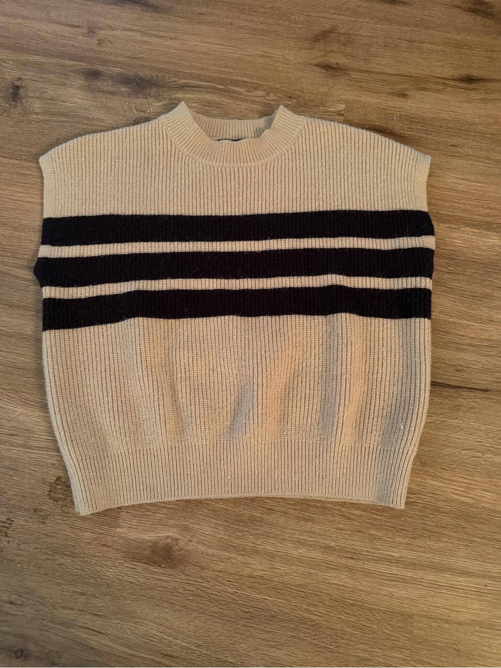 SHEIN Cream Knit Crewneck Sweater Vest with Black Stripes